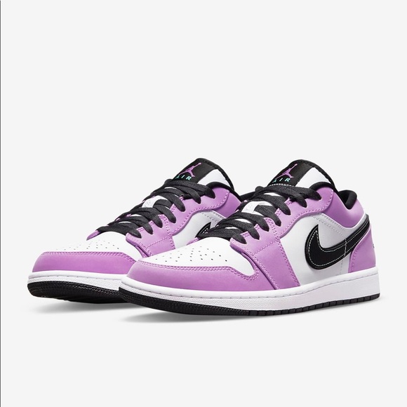 Sz various Air Jordan 1s lows purple Nwb